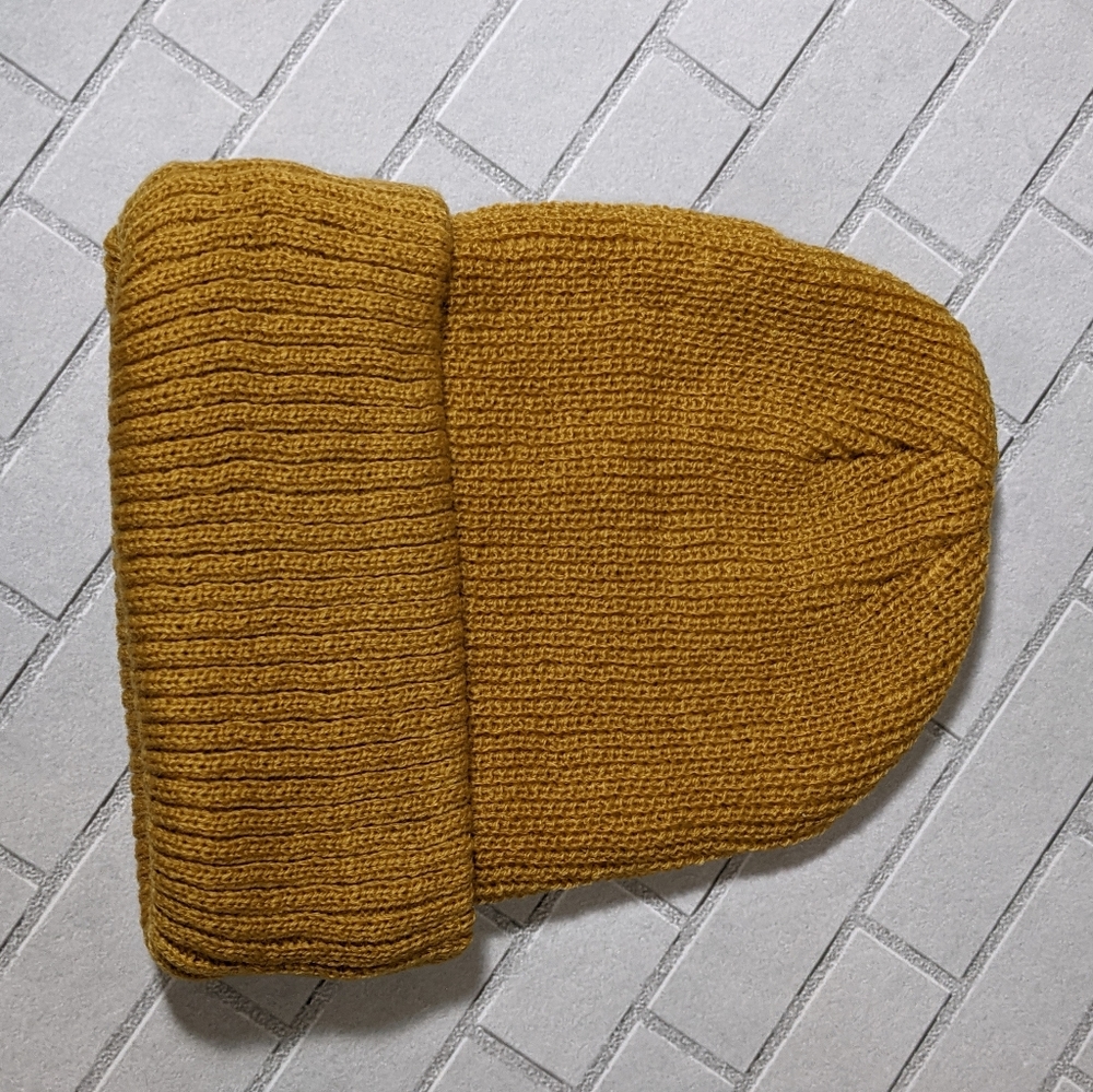 Mustard Men Cuff Beanie - Picture 8 of 10